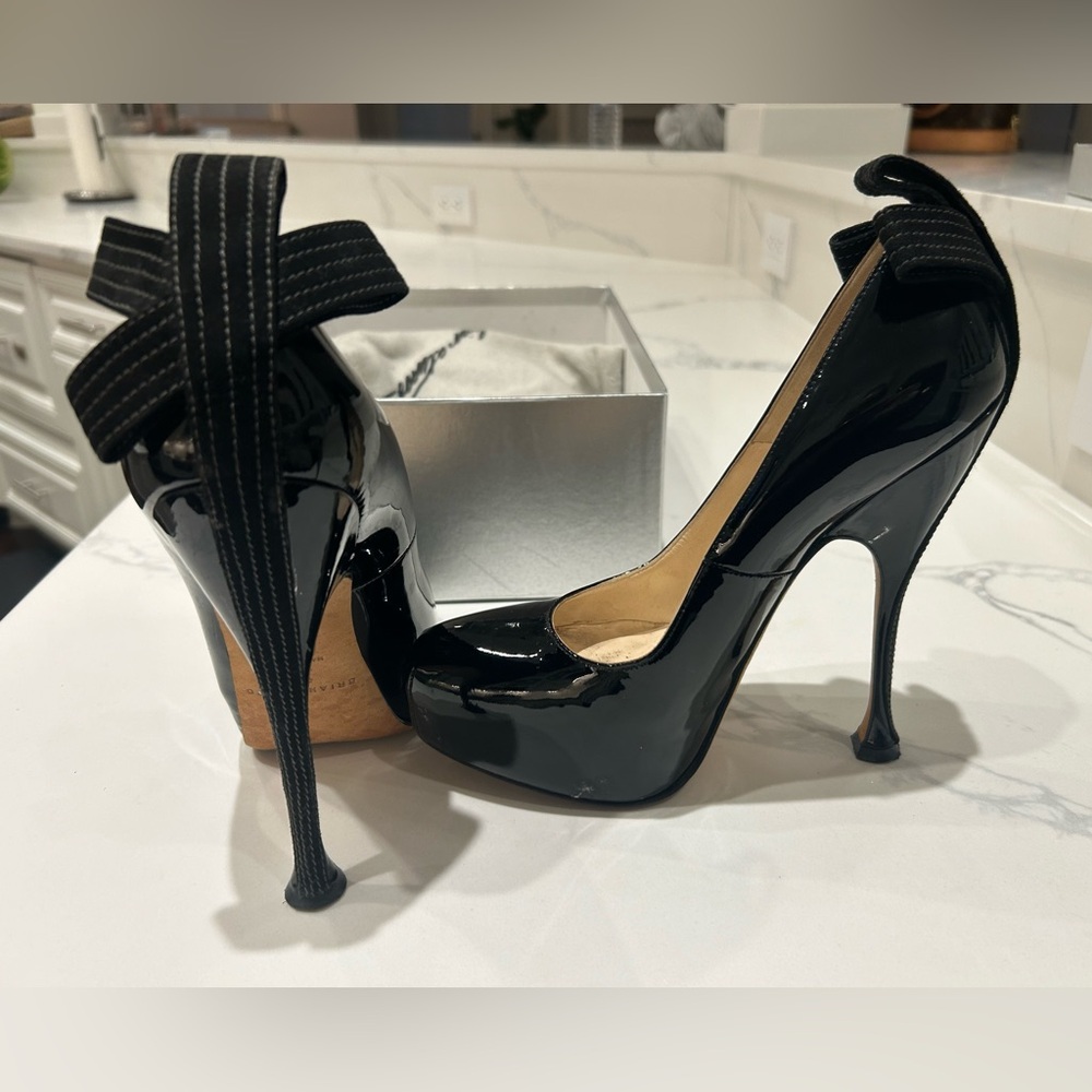 Brian Atwood, 140 mm pumps